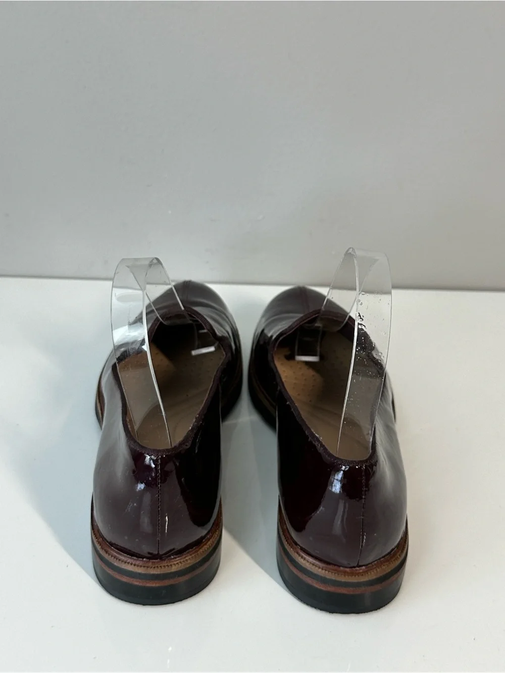 Clarks Frida Aubergine Patent Leather Loafers Size 6